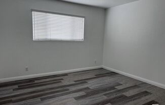 1556 W 227 ST