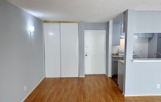 1 bed, 1 bath, 675 sqft, $2,300, Unit 216