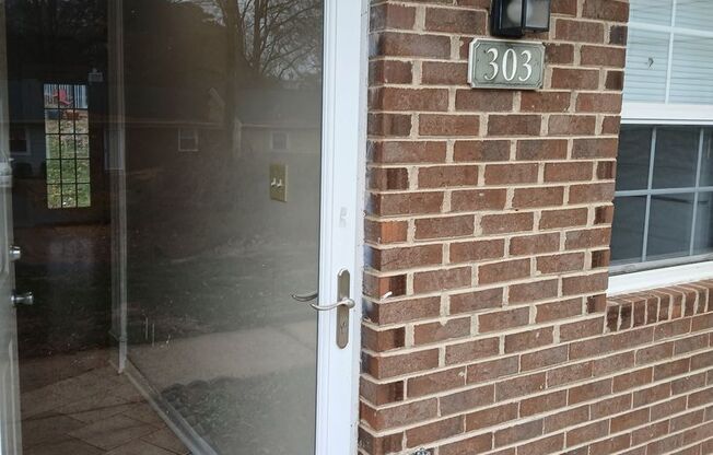 Walk in Shower! Single Level, 2 BR, 2 FULL Bath Townhome $1325/mo. Garner, NC !