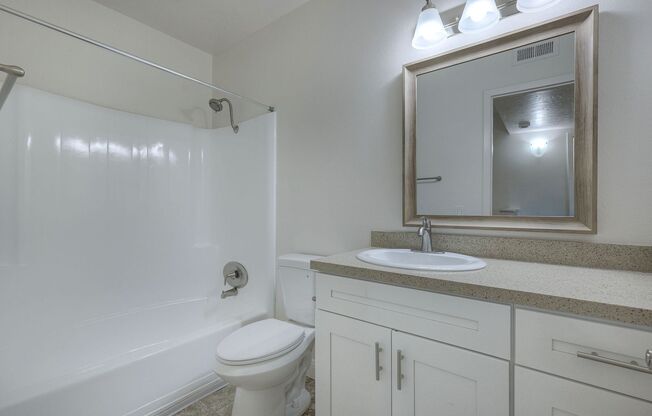 2 beds, 1.5 baths, 1,125 sqft, $2,495, Unit I-03