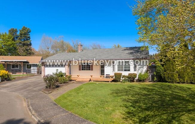 3 Bed, 2 Bath Home in Wilsonville on a Cul-de-sac with Large Backyard