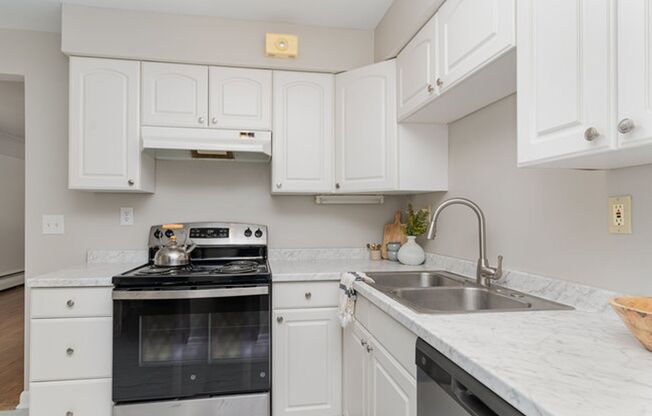 2 beds, 1 bath, $1,150, Unit 1