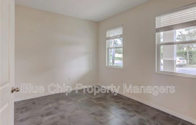 6740 BRIDGEWATER VLG RD