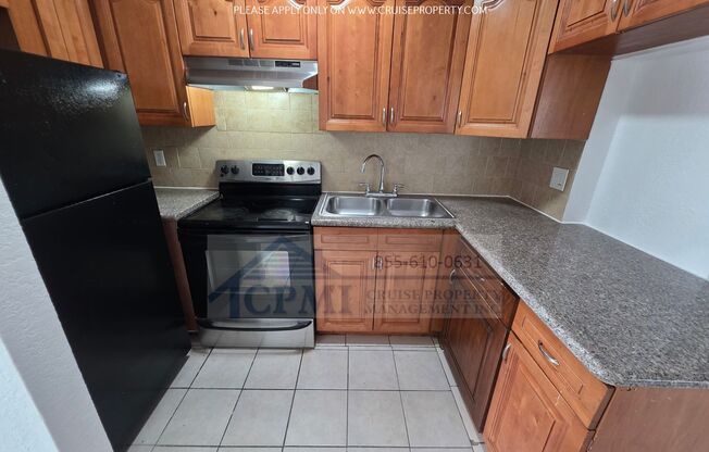 2 beds, 1 bath, 827 sqft, $1,825, Unit 6951- 5th