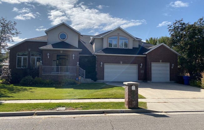 4 Bed/3.5 Bath House in Cottonwood Heights Stunner!