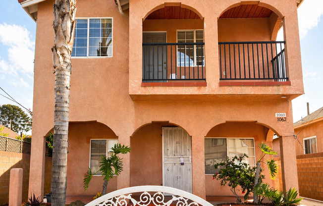 1060 McFarland Avenue, Wilmington CA 90744