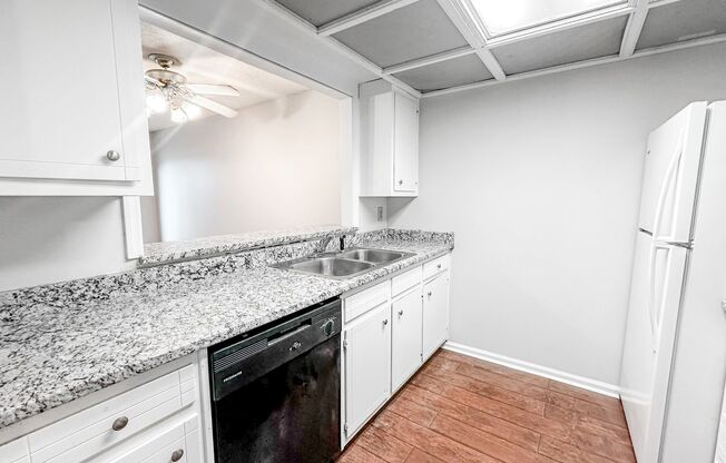 2/1.5 Oakwood Townhome