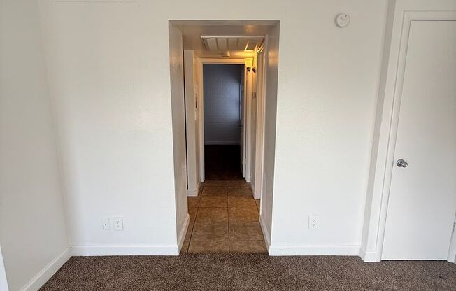 1 bed, 1 bath, 627 sqft, $750, Unit 208