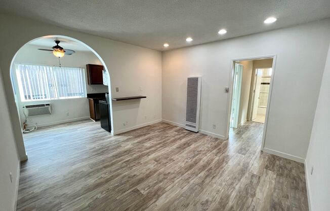 1 bed, 1 bath, 685 sqft, $2,299, Unit 09