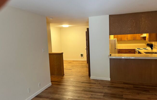 1 bed, 1 bath, $2,425, Unit 205