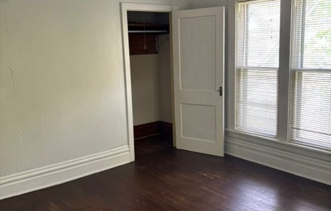 213 S 3rd