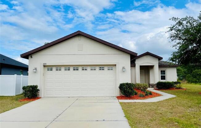 1651 TOWN PARK CT