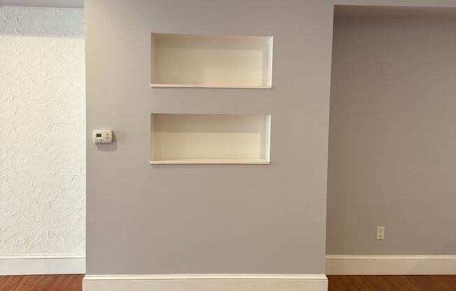 Spacious 3-Bedroom 1.5-Bathroom Home in Port Richmond Available Now!