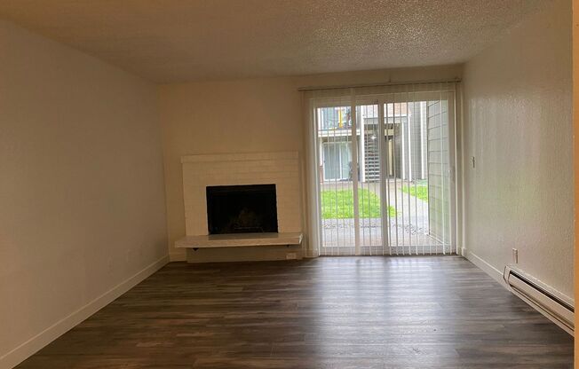 Refreshed 2 bed 1 bath in the City of Pacific!  Easy to Tour! (close to trails!)