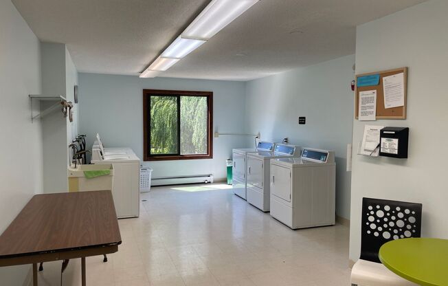 Updated Condo with Modern Comfort & Resort-Style Amenities in Prime Edina Location for $1,649/month!