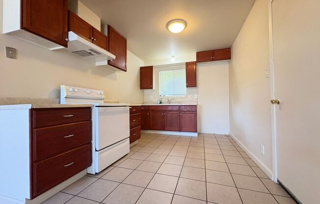 Charming Two Bedroom Unit