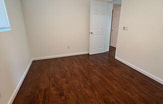 Upgraded 2b/1b duplex for rent!