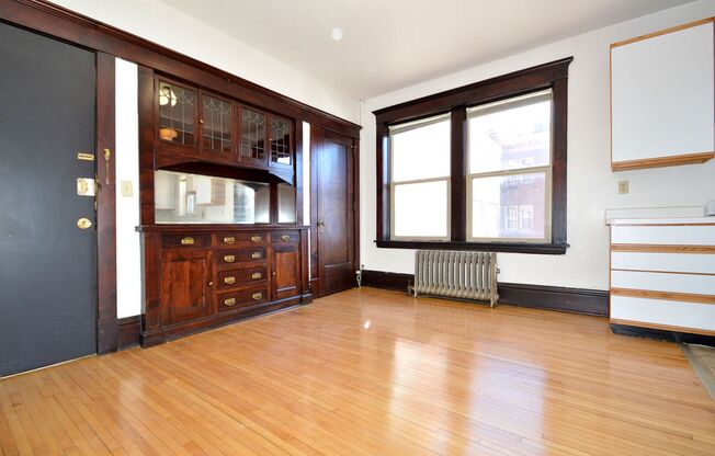 1 bed, 1 bath, 410 sqft, $995, Unit 5 - 128 - 201
