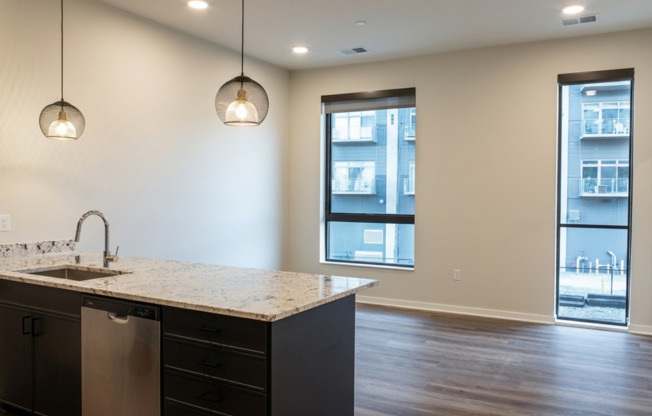 2 beds, 1 bath, 941 sqft, $2,300, Unit 209