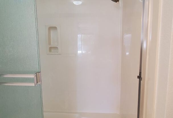 1 bed, 1.5 baths, $1,234