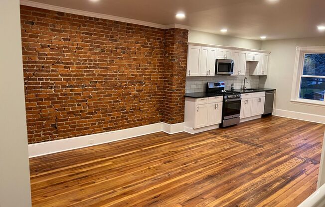 708 Columbia Ave