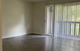 Studio, 1 bath, 525 sqft, $1,195, Unit 2