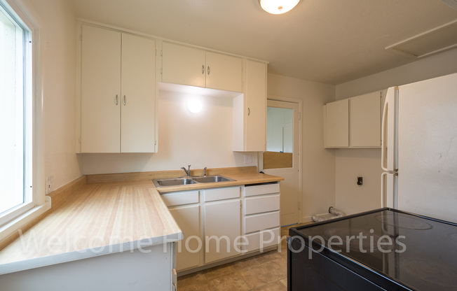 2 beds, 1 bath, $1,565