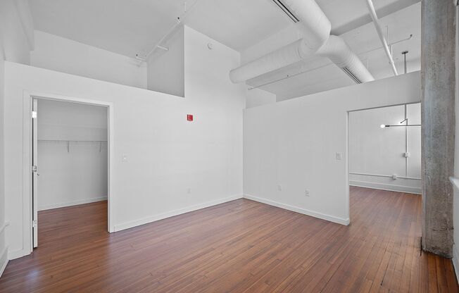 1 bed, 1 bath, 735 sqft, $1,816, Unit 100-514