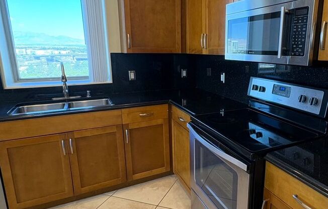 2 beds, 2 baths, $2,700, Unit # 1122