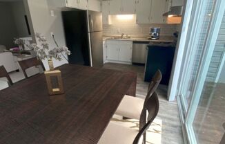 2 beds, 1.5 baths, 1,060 sqft, $1,395, Unit B5
