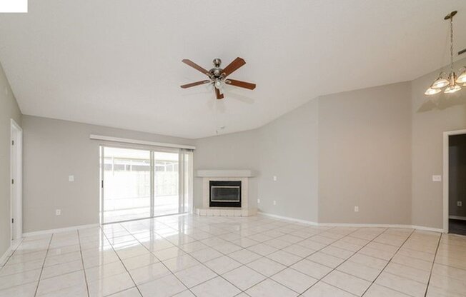 1307 SWEET GUM DR