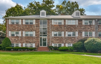 47 EDGELAWN AVE