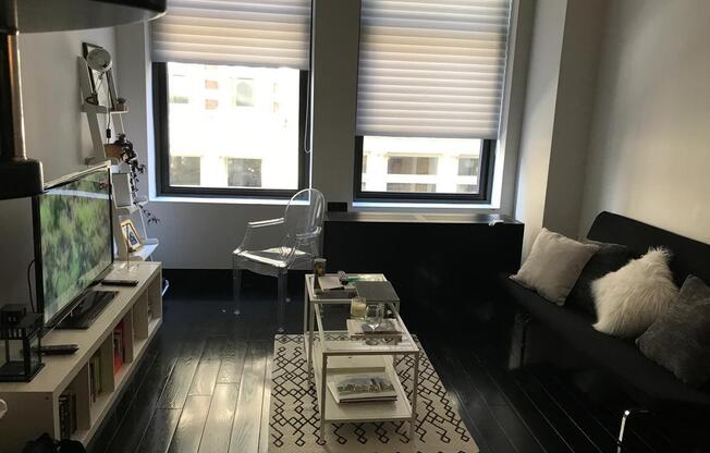 Studio, 1 bath, 671 sqft, $5,500, Unit 4M
