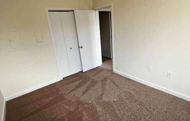 1 bed, 1 bath, 400 sqft, $1,350, Unit B31