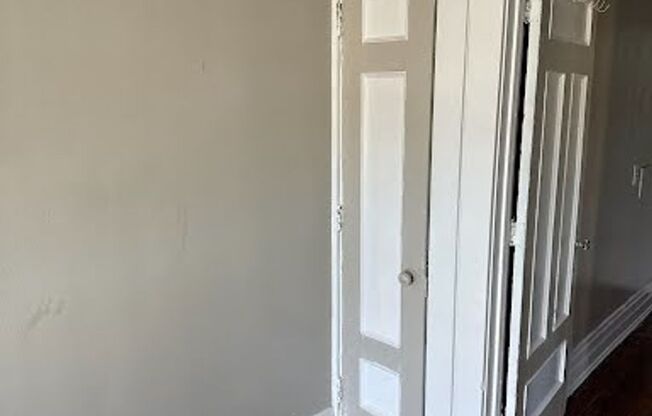 Ready to move in 2 bedroom apartment