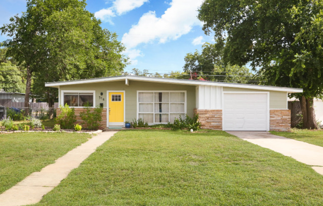 514 BRIGHTWOOD PL