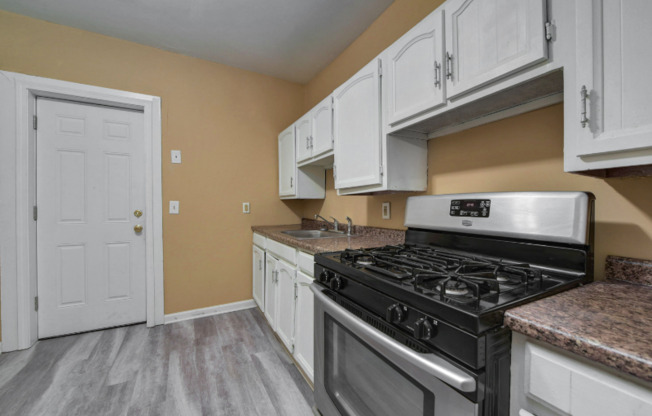 1890 W 54th St Upstairs