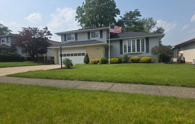 2908 BOWMEN LN
