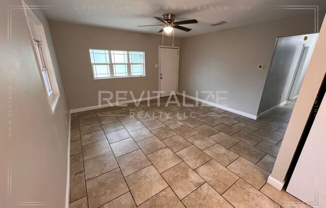 3 beds, 2 baths, $1,250