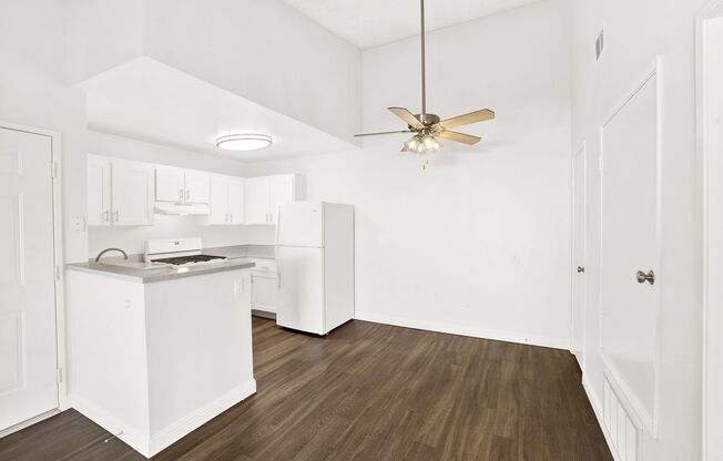 1 bed, 1 bath, 600 sqft, $1,895, Unit J277