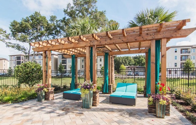 Outdoor Lounge Area at The Oasis at Lake Bennet, Ocoee, FL, 34761