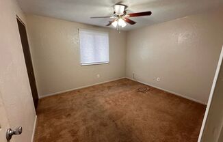 2 beds, 1 bath, $895