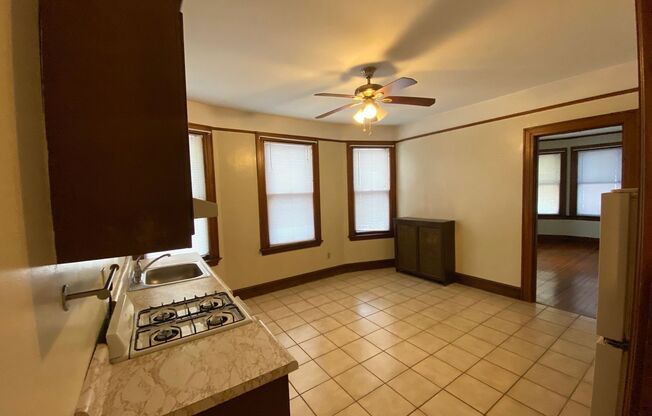 1 bed, 1 bath, $1,995