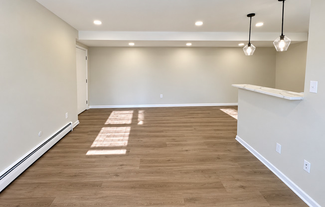 3 beds, 2 baths, 950 sqft, $2,150, Unit D03