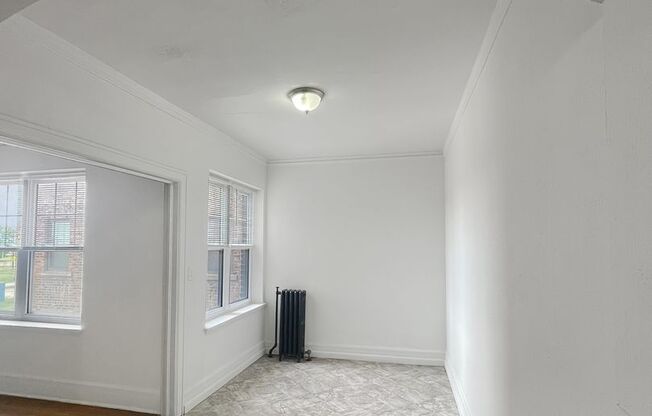 2 beds, 1 bath, 635 sqft, $1,095, Unit 208