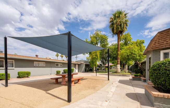 Free first months rent! Beautiful Two Bedroom Ready for Move in! Oasis 33 Apartments.