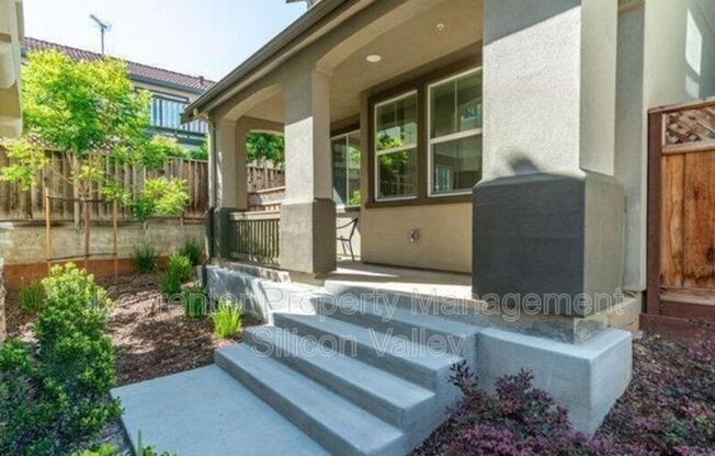 1020 SKYBO CT