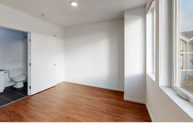 Studio, 1 bath, 229 sqft, $1,125, Unit 203