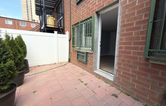 6 E 118 ST