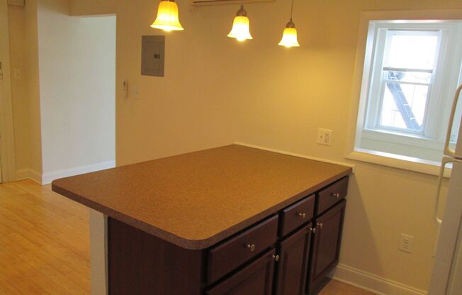 For Rent: Stylish Downtown Living at 817 Park Ave – Your Urban Oasis Awaits!